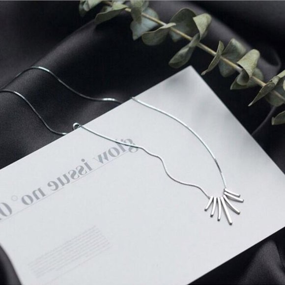 NEW 925 Sterling Silver Spike Necklace - Picture 4 of 7